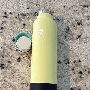 Hydro Flask in Soft Yellow with Black and Silver Accents